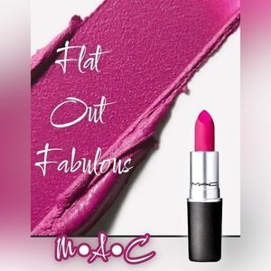 M•A•C FLAT OUT FABULOUS  RETRO MATTE LIPSTICK